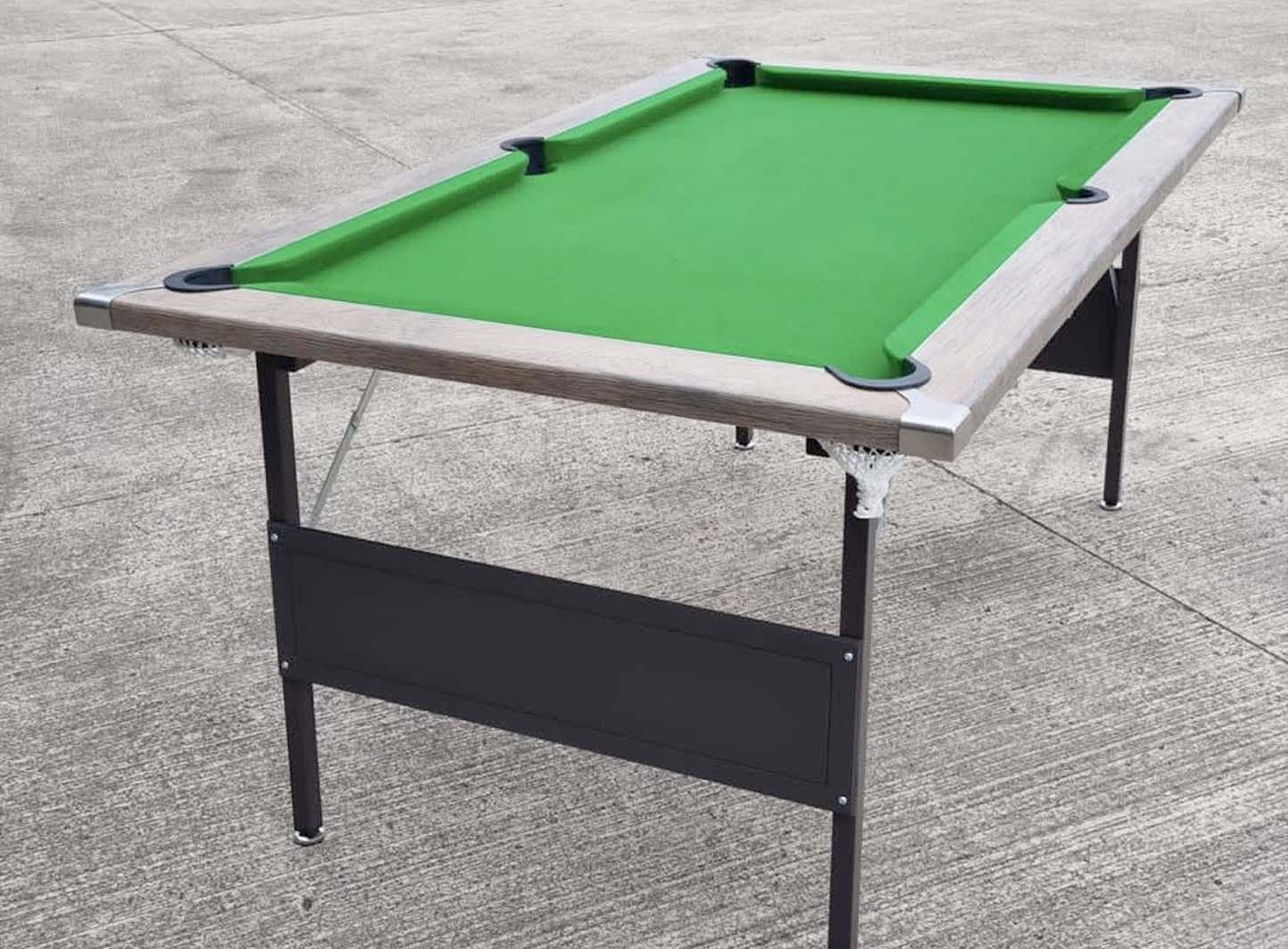 Green cloth Deluxe Folding Leg Pool Table, Phantom